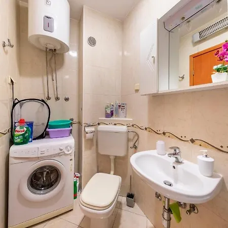 Sorento Apartment *